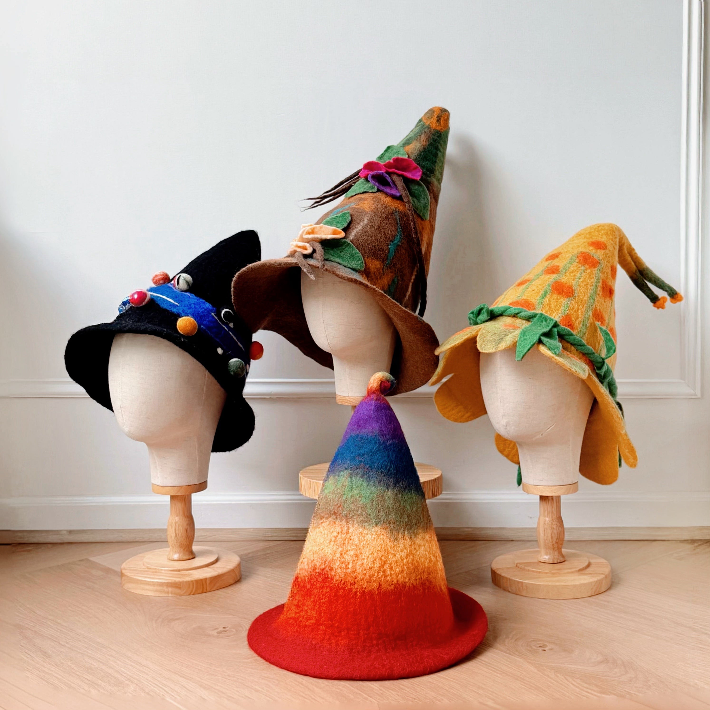 ENCHANTED REALMS FELT HAT