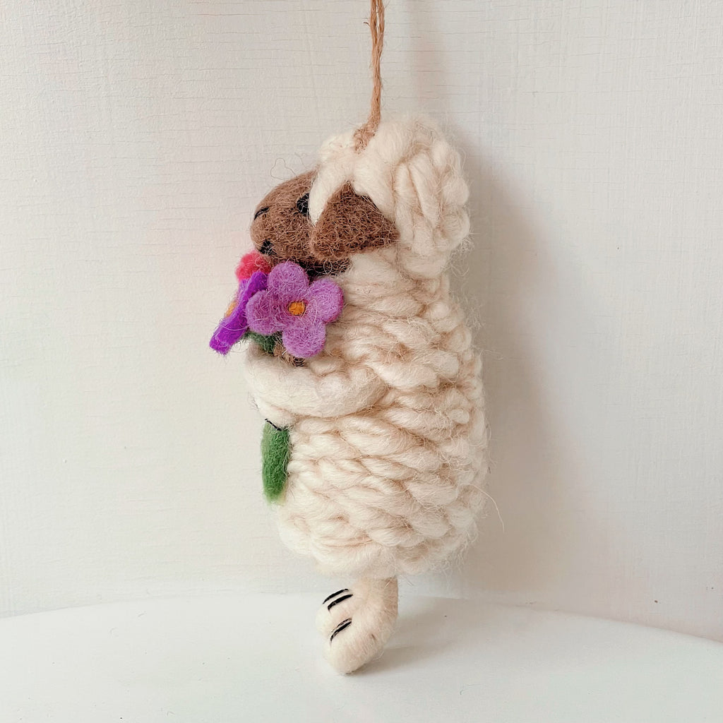 Daisy - Blooming Sheep