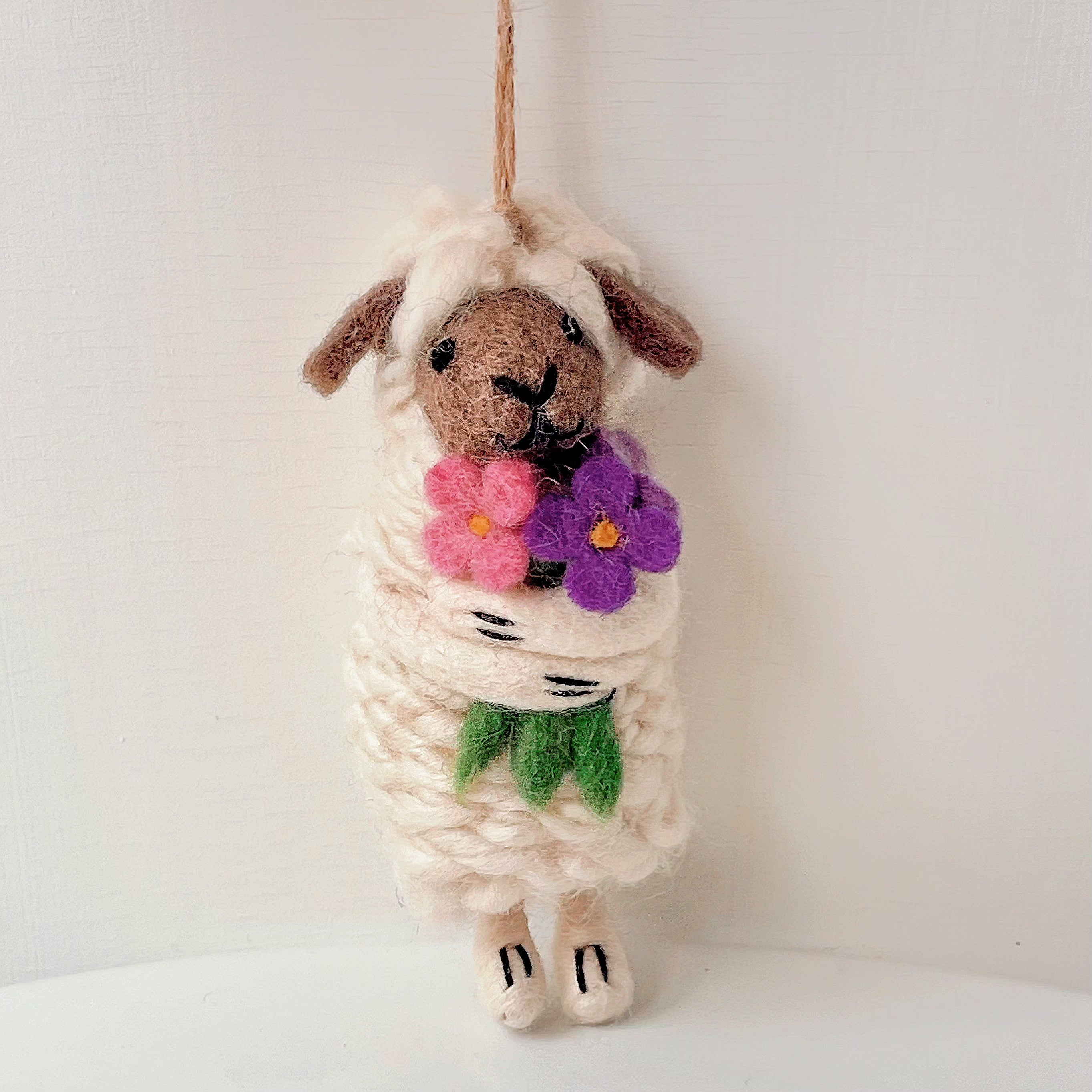 Daisy - Blooming Sheep
